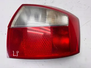  Фонарь задний правый Audi A4 B6 Арт e12517689, вид 1