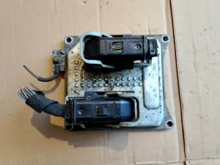 55567114 Блок управления двигателем Opel Zafira B Арт e12513533, вид 1