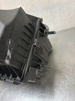 165008632R Корпус воздушного фильтра Renault Master 3 restailing Арт e12508753, вид 3