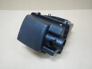 PE01133AY Корпус воздушного фильтра Mazda 3 BM Арт e12508426, вид 5
