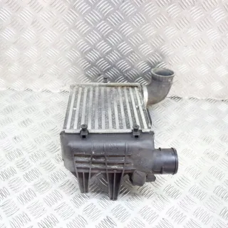 8E0145805N Интеркулер Audi A4 B7 Арт e12495530, вид 4