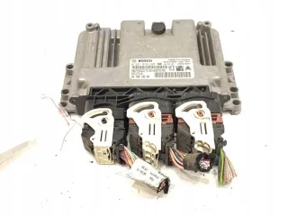 0281018228 LORK-486-8685 Блок управления двигателем Peugeot 208 Арт e12485831, вид 1