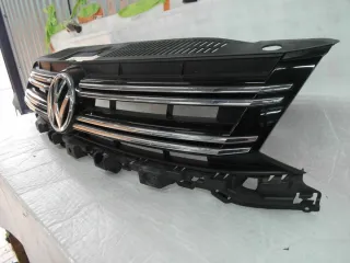 5N0853653E Решетка радиатора Volkswagen Tiguan 1 Арт e12482359, вид 3