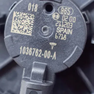 103676200A Датчик удара Tesla model Y Арт e12472670, вид 6