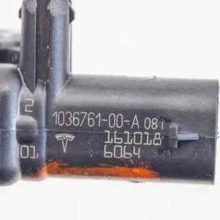 103676100A Датчик удара Tesla model X Арт e12472638, вид 6