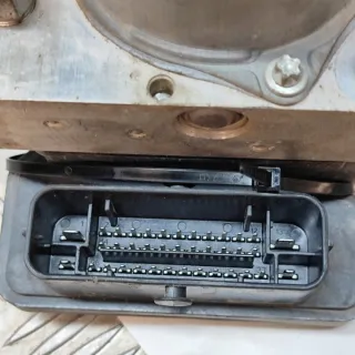 104474500B Блок ABS Tesla model 3 Арт e12460686, вид 6