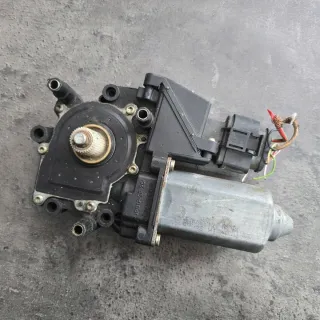119024113 Моторчик стеклоподъемника Audi A3 8P Арт e12456877, вид 2