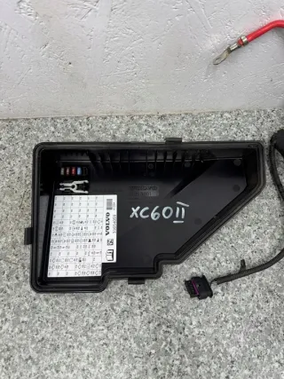 2017-2024 31398001 Блок предохранителей Volvo XC60 2 Арт e12446225, вид 2