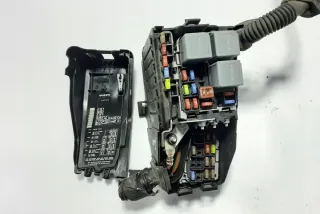 6G9T14A067CA Блок предохранителей Volvo S60 2 Арт e12445637, вид 5