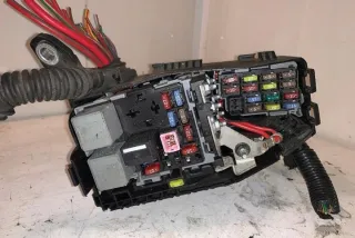 6G9T14A067CA Блок предохранителей Volvo S60 3 Арт e12445346, вид 2
