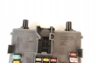 31682732 Блок предохранителей Volvo S60 3 Арт e12445309, вид 4