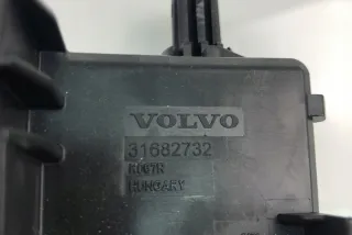 31682732 Блок предохранителей Volvo S60 3 Арт e12445284, вид 4
