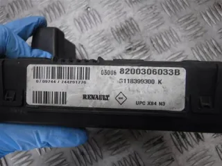8200306033b Блок предохранителей Renault Megane 2 Арт e12443804, вид 3