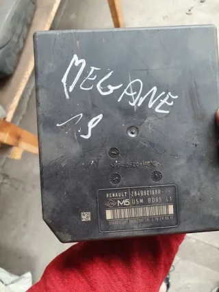 284B60168R Блок предохранителей Renault Megane 3 Арт e12443746, вид 2