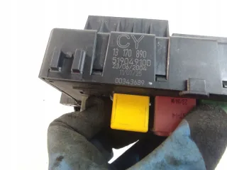 13170890 Блок предохранителей Opel Vectra C  Арт e12442904, вид 3