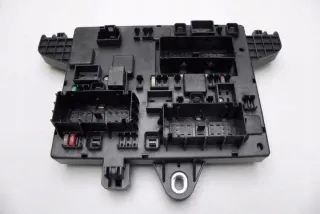 365927271 Блок предохранителей Opel Astra J Арт e12441908, вид 4