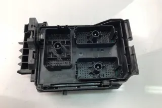 39019184 Блок предохранителей Opel Astra K Арт e12441825, вид 4