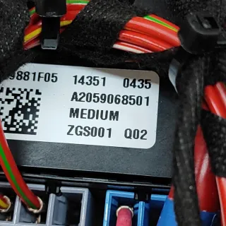 A2059068501 Блок предохранителей Mercedes C W205 Арт e12439671, вид 6