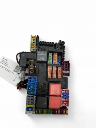 A2059068501 Блок предохранителей Mercedes C W205 Арт e12439538, вид 5