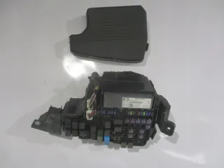 KD45-675X0C 675X0C KD45675X0C Блок предохранителей Mazda 6 3 Арт e12439318, вид 1