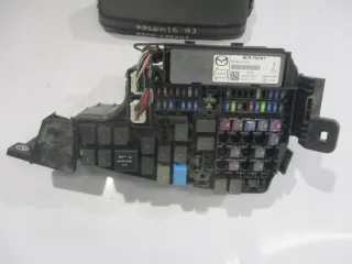 KD45-675X0C 675X0C KD45675X0C Блок предохранителей Mazda 6 3 Арт e12439318, вид 2