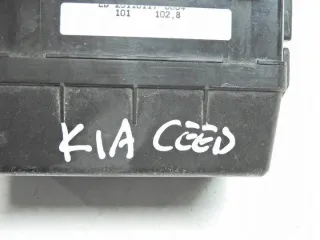 95210-2E000 Блок предохранителей Kia Ceed 1 Арт e12438803, вид 6