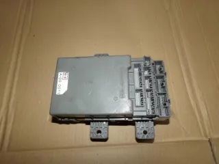 37842RN Блок предохранителей Honda Civic 8 Арт e12437937, вид 4