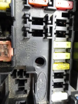 8V5114b144BA Блок предохранителей Ford Fiesta 5 Арт e12437317, вид 7