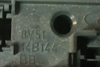 7154595030 Блок предохранителей Ford Fiesta 7 Арт e12437299, вид 4