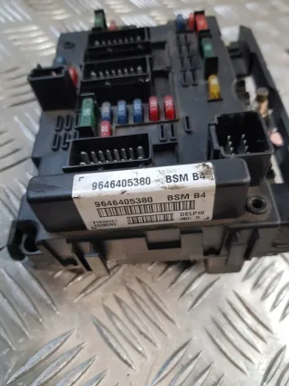 9646405380 Блок предохранителей Citroen Xsara Арт e12436985, вид 4