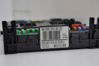 966689568002 Блок предохранителей Citroen C4 2 Арт e12436632, вид 1