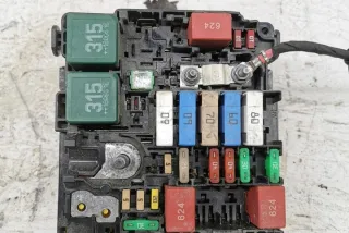 9804848480 Блок предохранителей Citroen C3 1 Арт e12436606, вид 1