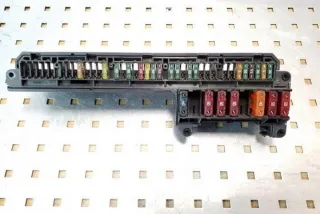 693245201 Блок предохранителей BMW 5 E60/E61 Арт e12435459, вид 3