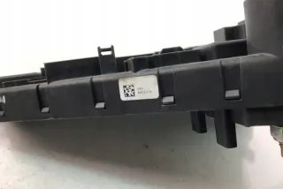 6906618 Блок предохранителей BMW 5 E60/E61 Арт e12435402, вид 4