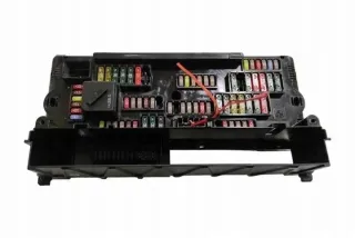 9252815 Блок предохранителей BMW 5 F10/F11/GT F07 Арт e12435140, вид 4