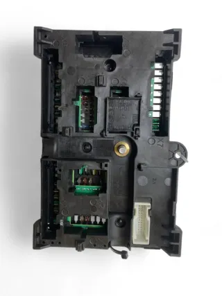 8713128 Блок предохранителей BMW 5 G30/G31 Арт e12434902, вид 3