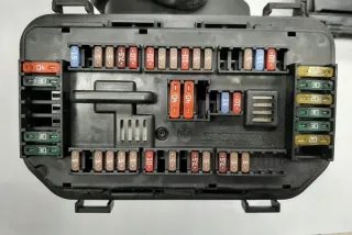 9337879 Блок предохранителей BMW 1 F20/F21 Арт e12434033, вид 4