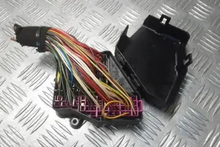 8D1941824 Блок предохранителей Audi A4 B6 Арт e12433391, вид 2