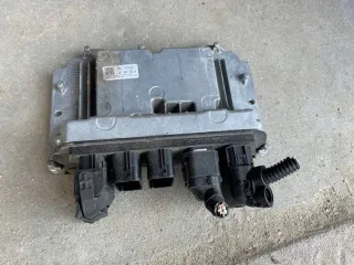 8663284 24VR3FWE211AA Блок управления двигателем BMW 1 F20/F21 Арт e12419904, вид 1