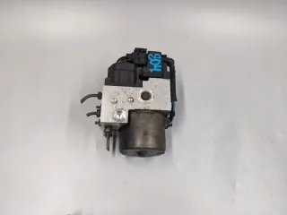 0265216733 476605M303 0273004596 Блок ABS Nissan Almera N16 Арт e12413397, вид 1