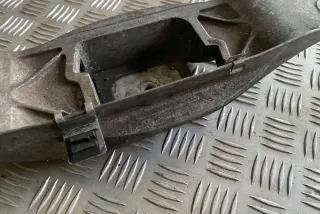 6761106 Подушка крепления КПП BMW 5 E60/E61 Арт e12408593, вид 6