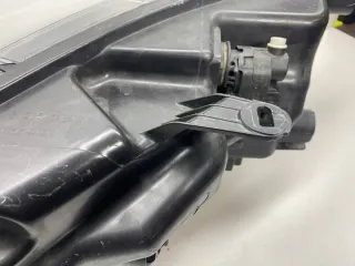 10019011 Фара правая Nissan Qashqai 2 restailing Арт e12403797, вид 7