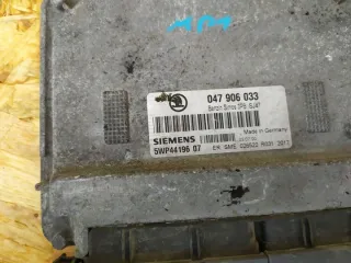 047906033 Блок управления двигателем Skoda Fabia 1 Арт e12392546, вид 2