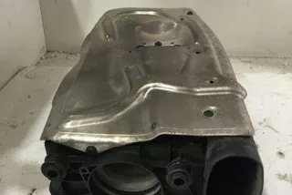 W212 A6510901101 Корпус воздушного фильтра Mercedes E C207 Арт e12382822, вид 1