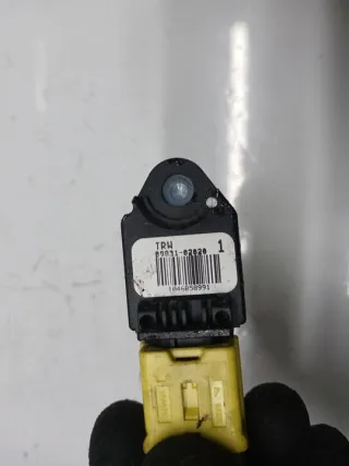 8983102020 Датчик удара Toyota Corolla E120 Арт e12381349, вид 2
