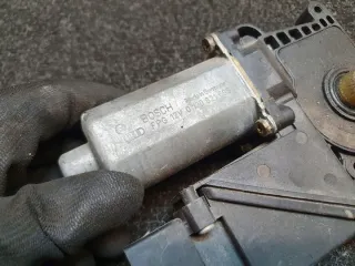 0130821698 Моторчик стеклоподъемника Mercedes E W210 Арт e12371029, вид 6