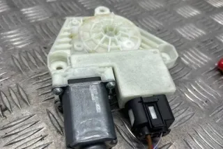 7455082 Моторчик стеклоподъемника BMW 5 G30/G31 Арт e12370083, вид 1