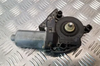 0130821765 Моторчик стеклоподъемника Audi A4 B7 Арт e12369484, вид 2