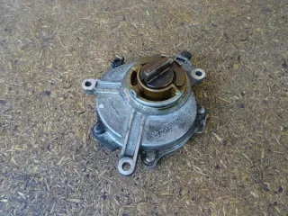 06D145100E Насос вакуумный Audi A4 B7 Арт e12340507, вид 2