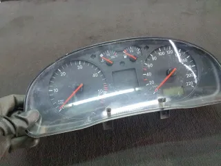 3B1919880C Щиток приборов (приборная панель) Volkswagen Passat B5 Арт e12330848, вид 9